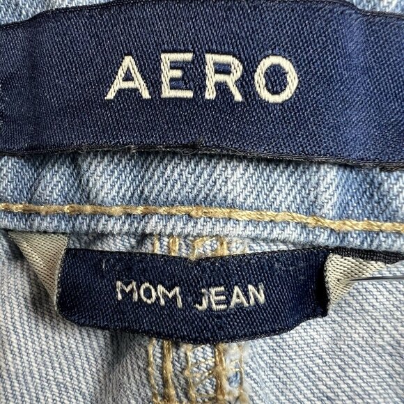 Aeropostale Mom Jeans Womens Size 8 Distressed Blue Frayed Hem Light Wash - Picture 4 of 14